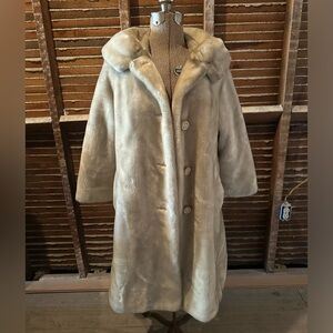 Borgana Sportowne Fur Coat